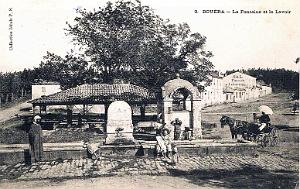 DOUERA - LA FONTAINE ET LE LAVOIR